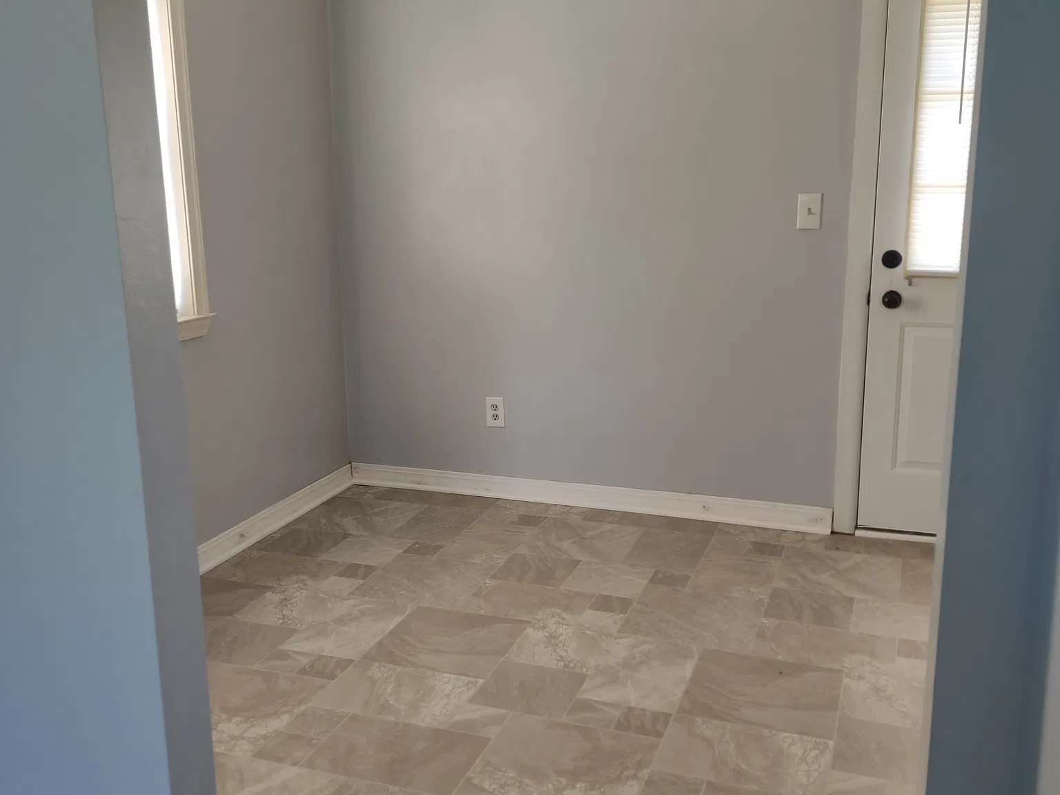 3 bed, 975 sqft, $1,795 — Photo 4