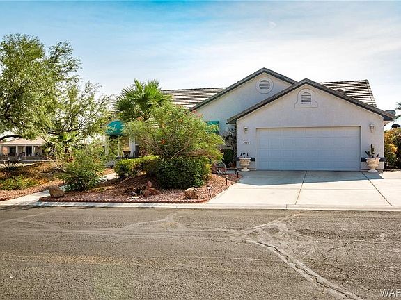 2nd image of 2046 E Via Del Aqua Dr