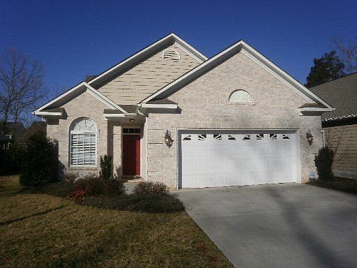 1st image of 945 Gothic Manor Ln