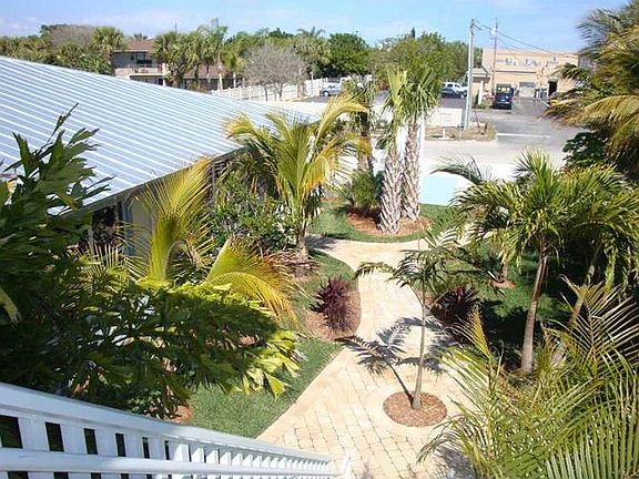 3rd image of 924 Coquina Ln #4-2-3