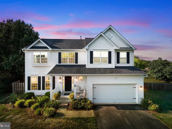 425 Crosman Ct, Purcellville, VA 20132