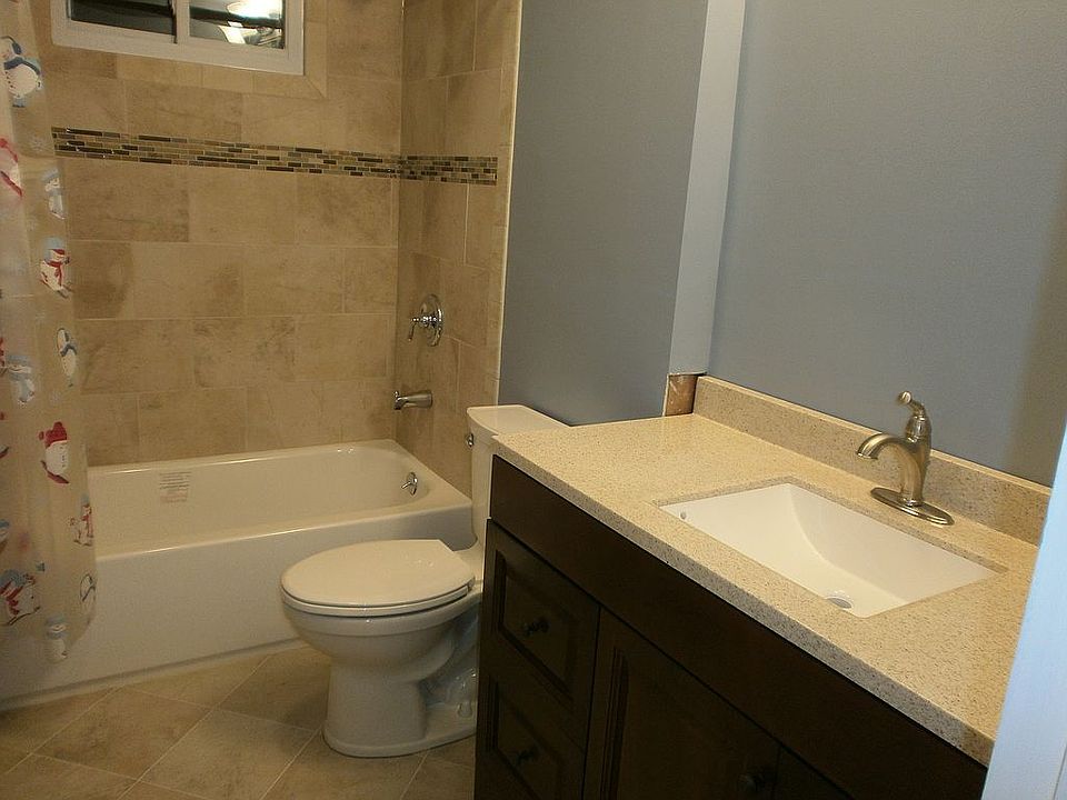 1st image of 19 Val Page St