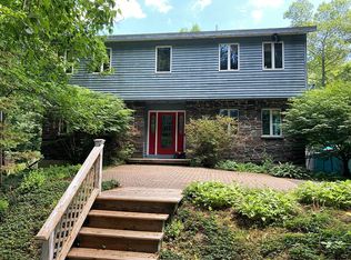 288 New Rd, Nassau, NY 12123