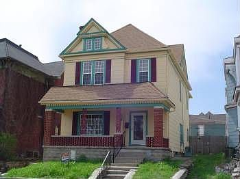 1st image of 220 Olive St