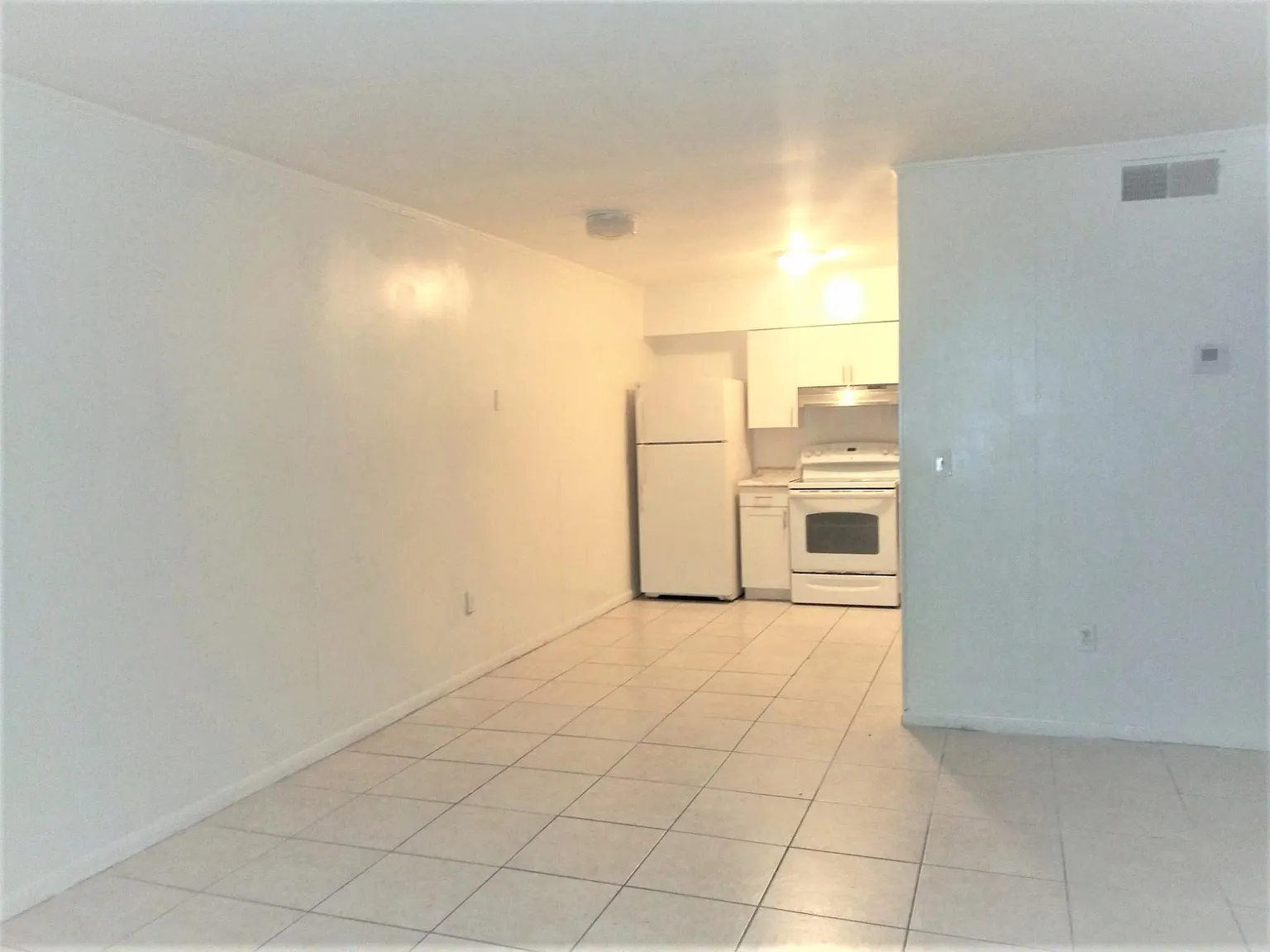 5906 Terrace Square Dr — Photo 4