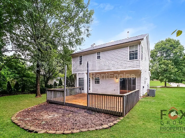 16125 Farmall Dr — Photo 19