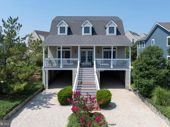 102 W Cape Shores Dr, Lewes, DE 19958