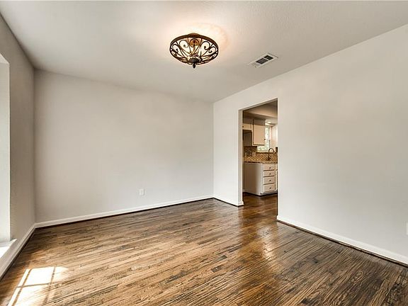 4th image of 1437 Lincoln Dr