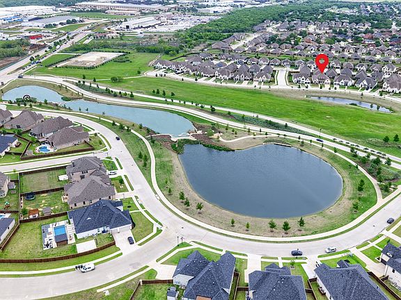 3rd image of 1303 Limestone Ridge Rd