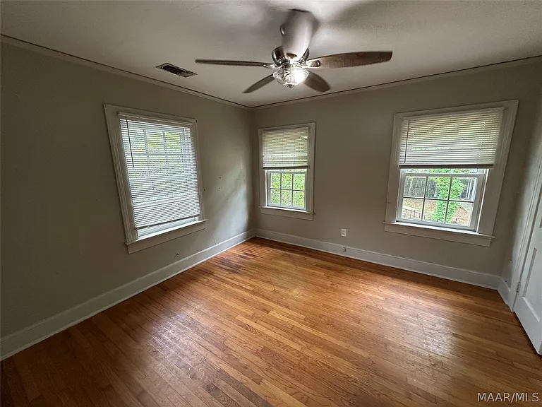 432 Clanton Ave — Photo 13