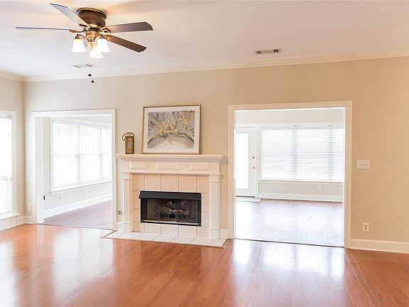 5th image of 8625 Asheworth Dr