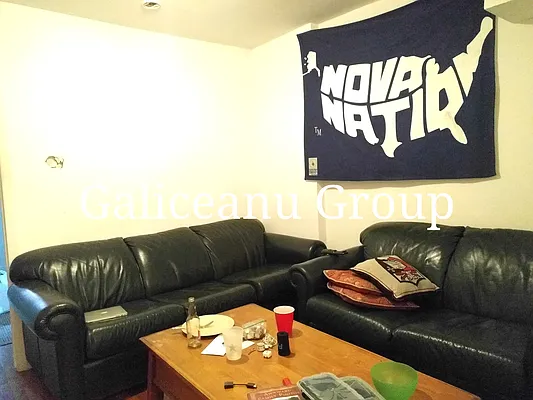 Rented by Lexington Real Estate Group | media 31