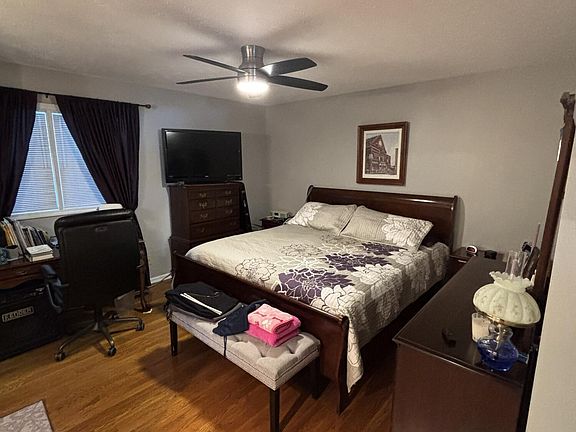 5th image of 15 Ashwood Ct #15A-15B