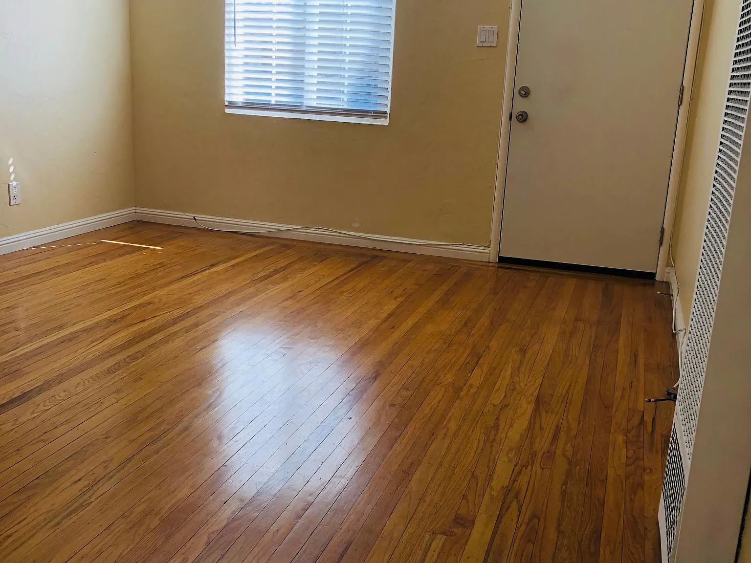 656 Victor Way — Photo 2