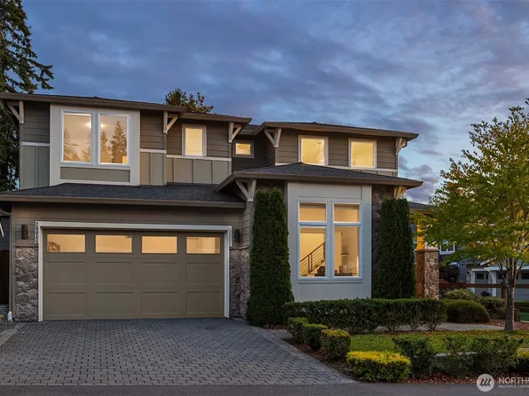 20045 10th Avenue NW #11, Shoreline, WA 98177