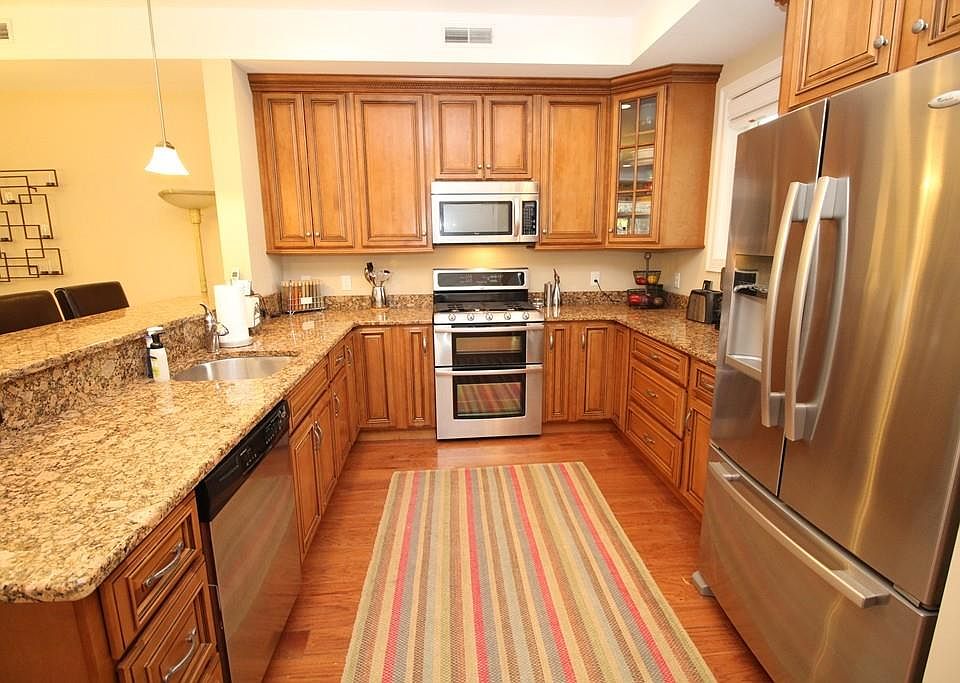 1st image of 1805 Dogwood Cir #1805