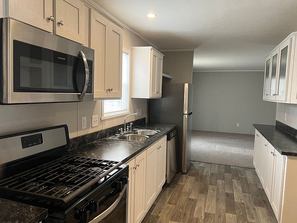 1st image of 2461 E Birch Dr #124