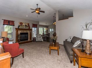623 W Fieldstone Ct, Andover, KS 67002
