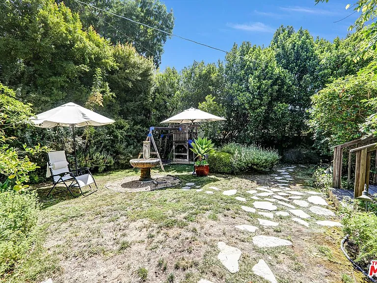3830 Vineland Ave — Photo 24