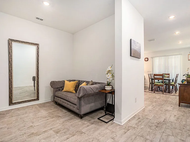 1105 Lady Gouldian Ct — Photo 10