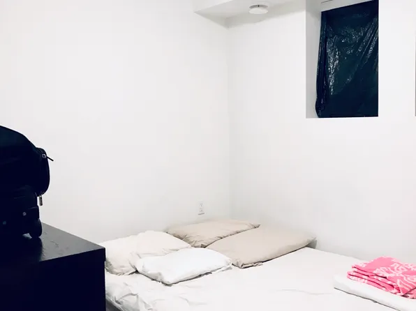 1534 Henshaw Ln, Vancouver, BC