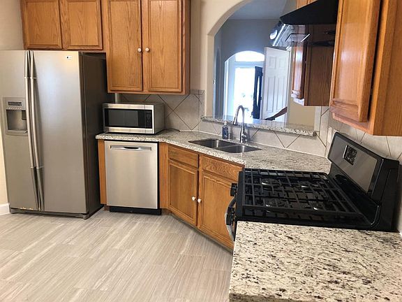 4th image of 13206 Boxwood Terrace Dr