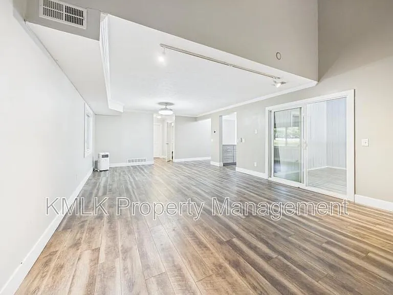 3957 Cox Rd — Photo 13