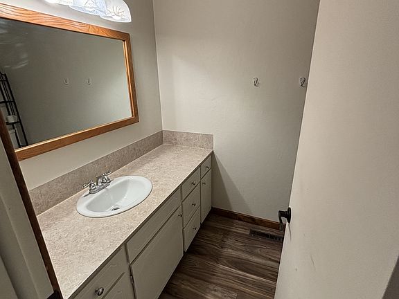 5th image of 265 S Skyline Dr #11556649