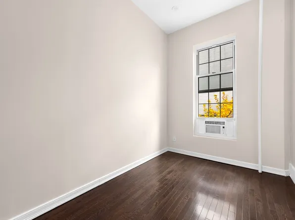 621 Macon Street image 7 of 7