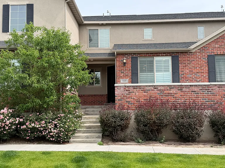 113 W 3430 N — Photo 1