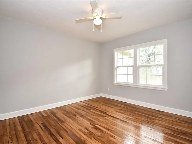 1028 NE 3rd Ave — Photo 7