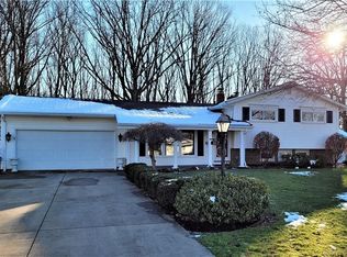 317 Ventura Dr, Youngstown, OH
