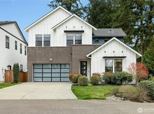 8784 NE Winslow Grove Court, Bainbridge Island, WA