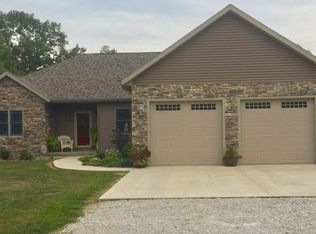 774 E 700th Ave, Shobonier, IL 62885