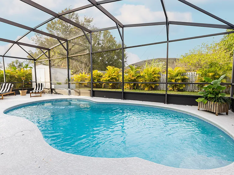1146 Perpignan Ct — Photo 36