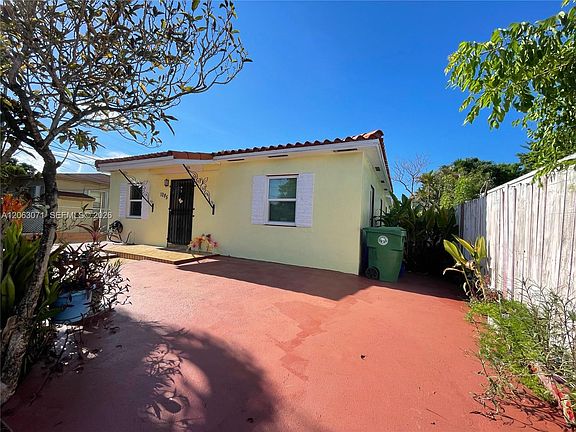 2nd image of 1085 NW 26th St