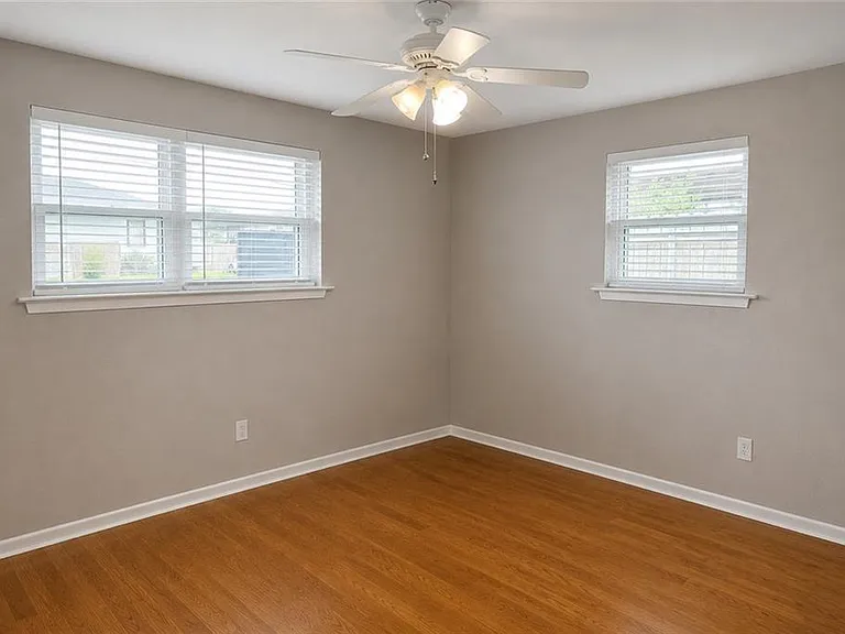512 N Howard Ave — Photo 7