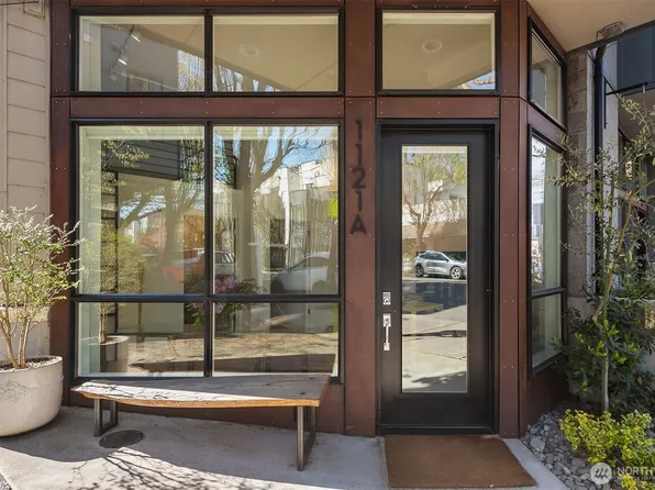 1121 34th Avenue #A, Seattle, WA 98122