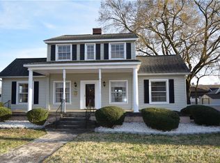 416 E Pine St, Lincolnton, NC 28092