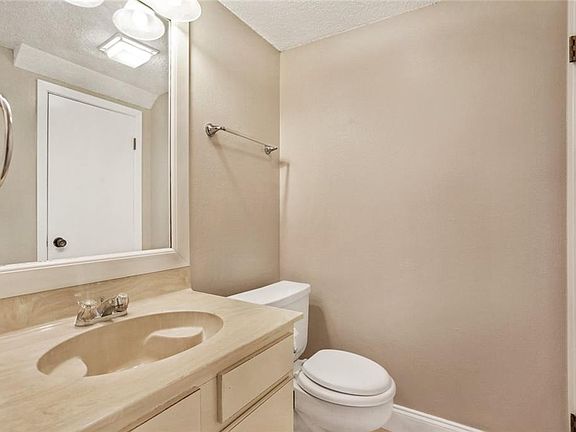 4th image of 741 Heavens Dr APT 5