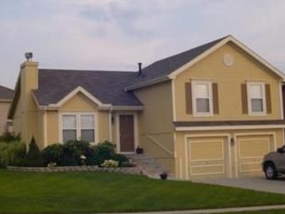 10906 N Donnelly Ave, Kansas City, MO, 64157