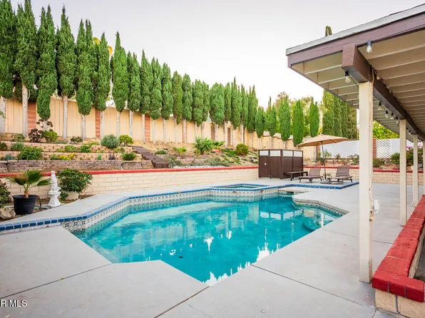 23132 Posada Dr, Santa Clarita, CA 91354
