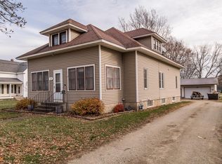 209 East St N, Claremont, MN 55924