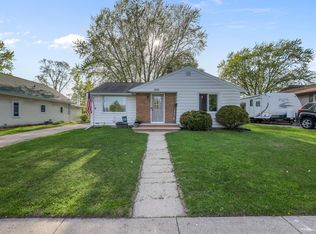 2325 N Erb St, Appleton, WI 54911