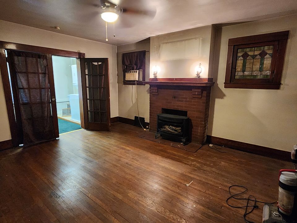 1st image of 411 Franklin St APT 1