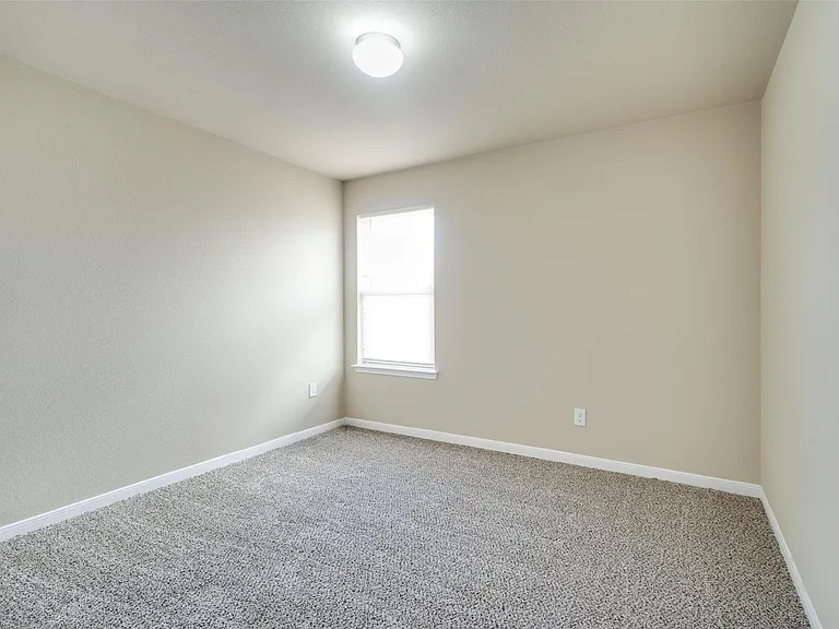 9210 Rustling Manor Ln — Photo 12