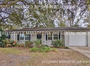 5931 Chevelle Dr, Jacksonville, FL 32244