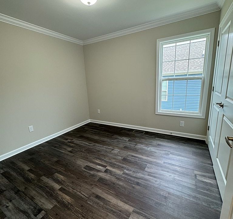 2nd image of 609 W Church St