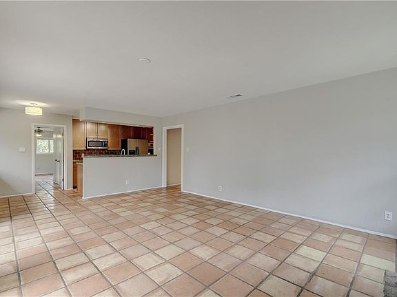 5th image of 1809 Cannonwood Ln