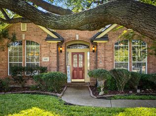 6401 Stone Creek Canyon Ct, Fort Worth, TX 76137